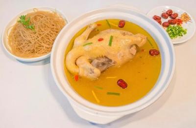 贺胜桥土鸡汤入选“百种湖北特色旅游商品”