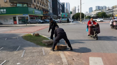 咸安城管：以暖心小事诠释为民初心