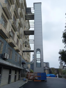 温泉街道岔路口社区：老小区焕新破难题 居民自治圆“电梯梦”  