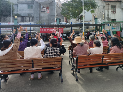 温泉街道金叶社区：开展冬季防火宣传 筑牢安全防线