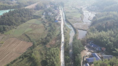 中天养护：焕新乡村路网 咸安27.36公里路面升级提速