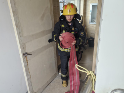 温泉街道万年路社区：以练筑防 守护平安  