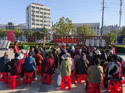 双龙社区：趣逛邻里集市 暖聚幸福时光