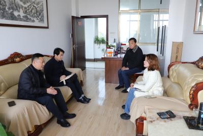 咸安区市场监管局：走访问需“零距离” 精准服务促发展