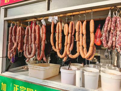 年味升腾处 肠香暖意浓 咸安香肠加工点迎来“幸福旺季”