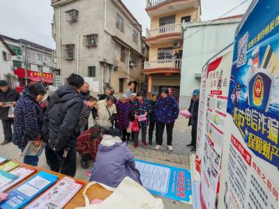 高桥镇：宪法宣传进村湾，法治服务“零距离”