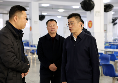 李军平调研食品安全工作时强调 从严从细抓好各项工作 守护群众“舌尖上的安全”