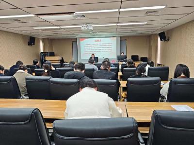 区政数局举办党的二十届四中全会精神宣讲会