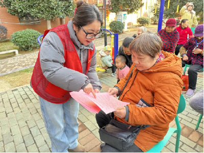 温泉街道岔路口社区：倡导文明新风 共建温情邻里