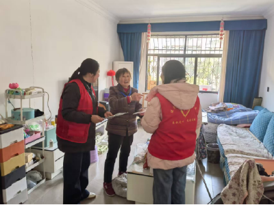 温泉街道学府社区：“敲门行动”查隐患 护航居民暖冬安全