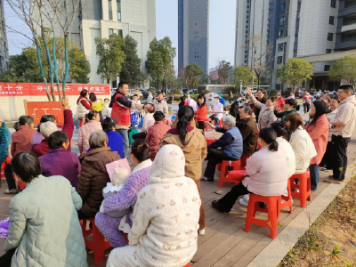 福星城党总支：健康进社区 服务暖人心  