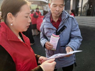 区民政局：互动答疑“解民忧”，精准帮扶“显温度”