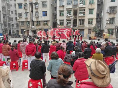永安街道南山社区：欢歌热舞迎新年，文明新风润家园