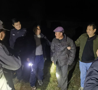 汀泗桥镇：寒冬救援保安全 联动力量显担当