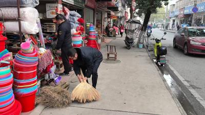横沟桥镇：执法力量护航主干道，擦亮家园底色