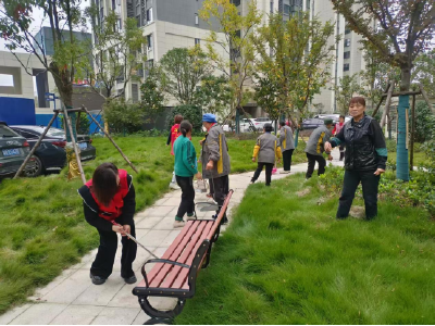 温泉街道：多点发力攻坚清洁 全域焕新宜居家园  