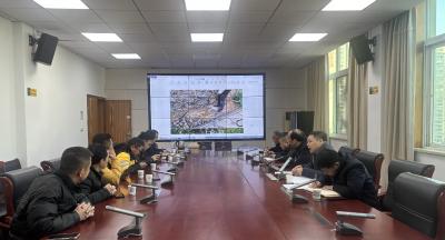 筑牢高校食安防线！咸安区市场监管局召开校园外卖安全约谈整改会