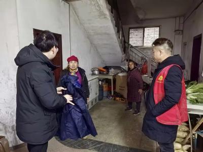 汀泗桥镇“桂乡管家”：敲门入户，声声叮咛声声暖