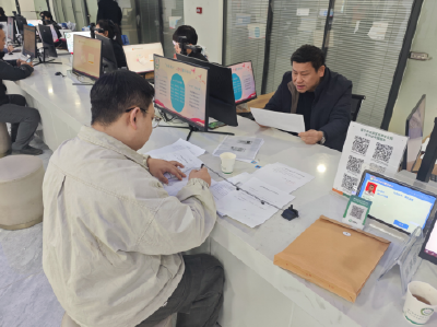 区委宣传部开展“坐窗口、走流程、优服务”活动