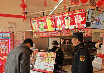 咸安城管：用“城管蓝”守护万家灯火 以“敬业福”换取一方祥和