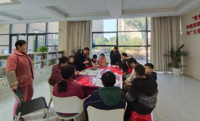 贺胜桥镇滨湖村：童声送祝福 书香伴新春