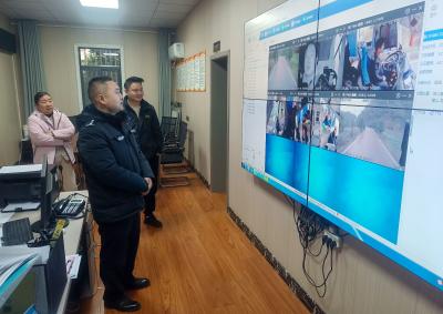 咸安交警走访运输企业 筑牢春运收官与事故预防双重防线