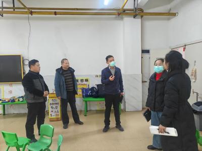 汀泗桥镇：整治校园周边环境 护航春季开学安全