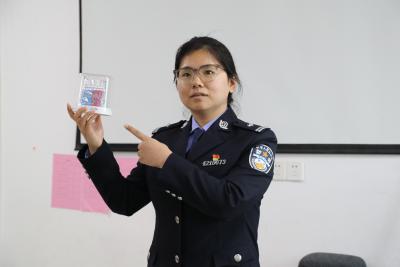 市区多部门联合开展学雷锋志愿服务活动 