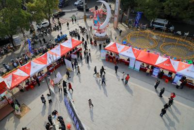 逛展销、学维权、防毒品！咸安“3·15”活动让市民满载而归