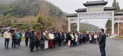 香城资产公司：志愿者倾情服务 以国企担当护航