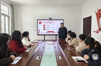 汀泗桥镇：学习雷锋精神，擦亮服务窗口