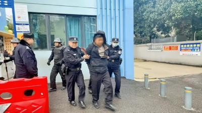 开学第一课 咸安公安开讲啦！