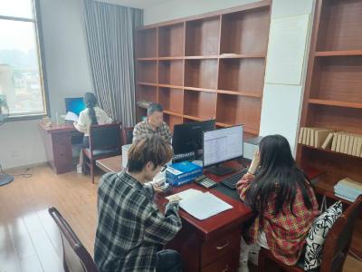 区人社局：创新内审方式  筑牢监督防线