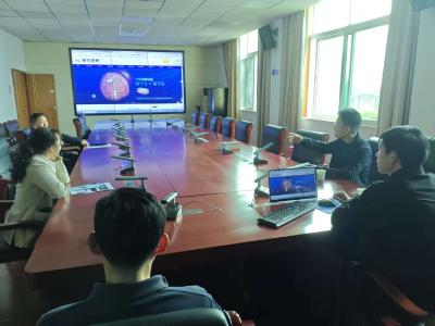 面对面“开方” 点对点“体检” 咸安区市场监管局贴心服务企业规范网站宣传