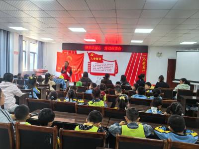 车站路社区：银发映童心 劳动传美德
