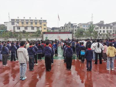 禁毒宣传进校园 守护青春健康成长