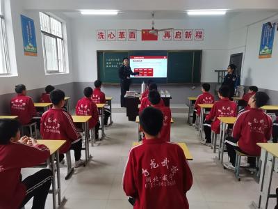 咸安区禁毒宣传暨国家安全教育活动走进子龙武术学校