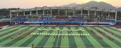 咸宁东方外国语学校体艺双馨绽楚超