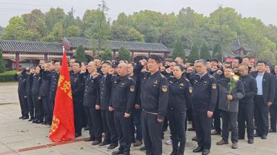 咸安区农业农村局开展清明祭英烈主题活动