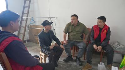 饭菜飘香 情暖孤巢 咸安志愿者为独居老人“入户做饭”