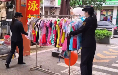 柔性执法“她”力量 微笑劝导赢点赞