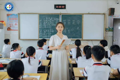 基层人物 | 胡丽芳：深耕教坛 润心育人