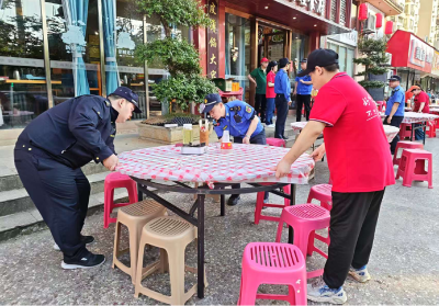 集中治理夜市扰民，逐户规范经营秩序