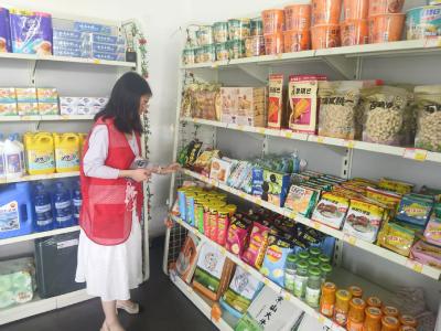 汀泗桥镇古塘村开展季度食安检查 守护群众饮食安全