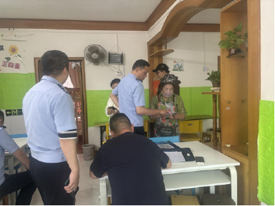 温泉街道万年路社区开展校园周边午托机构安全专项检查  