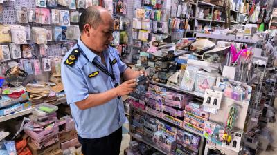 咸安区市场监管局开展儿童用品质量安全专项行动