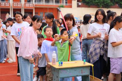 沉浸式体验怀旧童趣  咸宁市第三实验小学喜迎“六一”儿童节