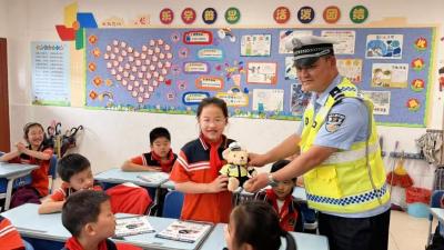 普法护成长 安全伴出行