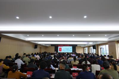 区领导为区委党校2026年春季主体班学员作专题辅导