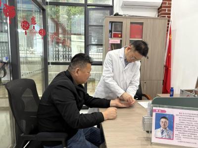 “医馨卫民”三把“钥匙”：解锁万年路社区健康幸福密码